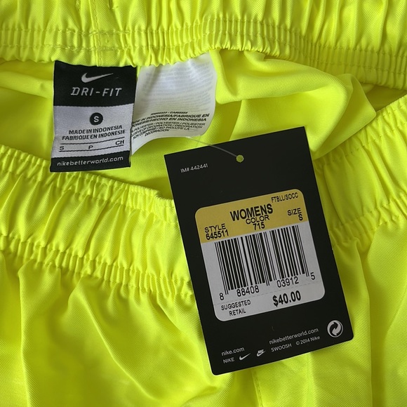 Women’s Nike Running Shorts - Picture 3 of 3